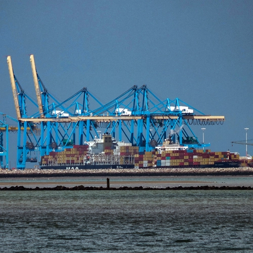 Tuyaux flexibles equipes off shore petrole gaz